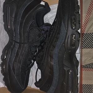 Air Max 95 Triple Black
